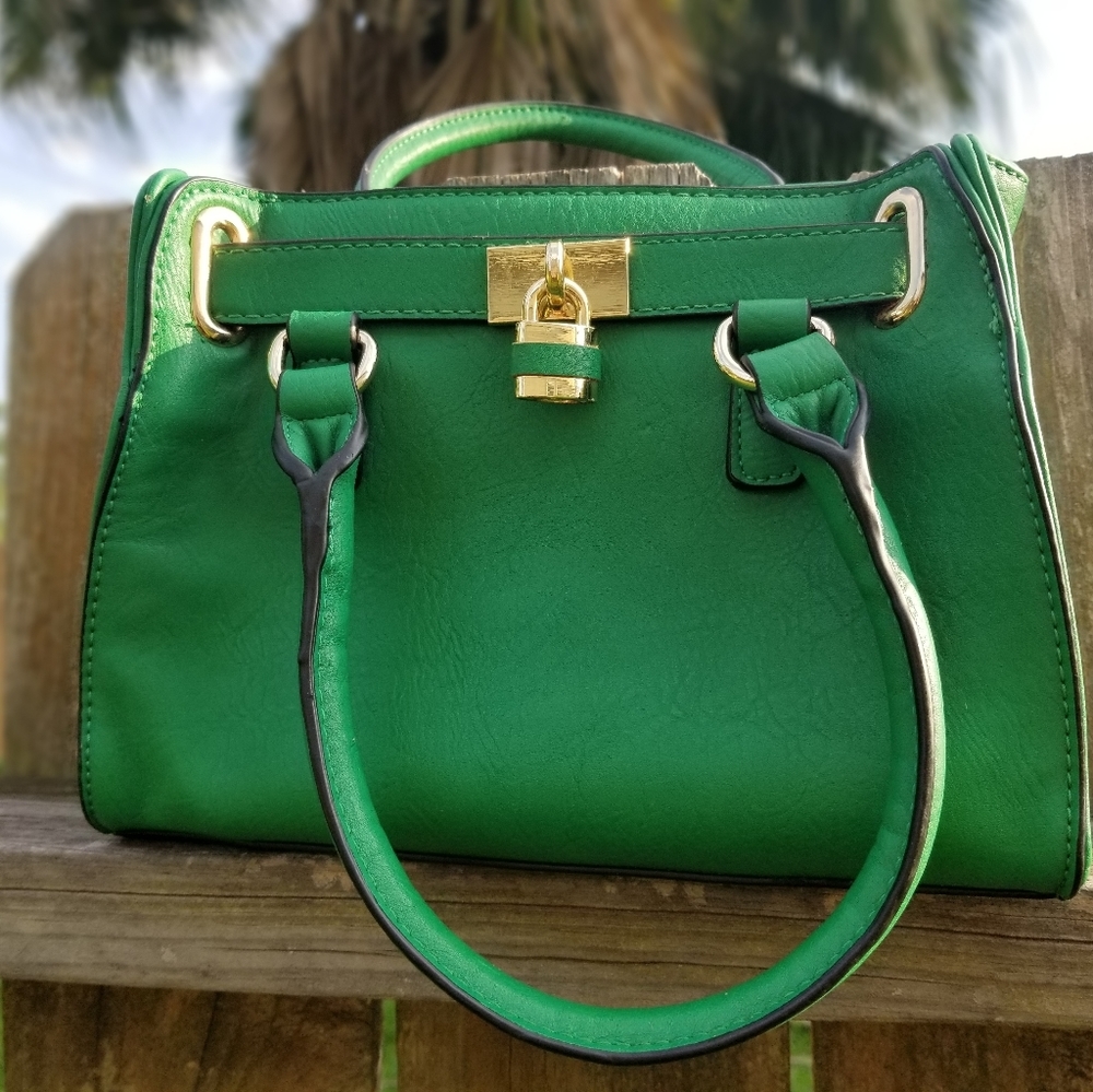 Charming Charlie Purse